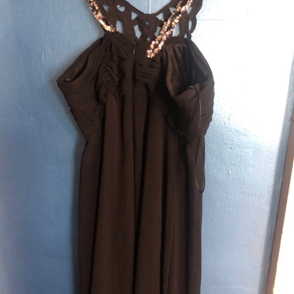 Beaded gown - Picture 3 of 3